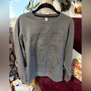 SCREEN-PRINTED MISBEHAVING CAT CREWNECK SWEATSHIRT